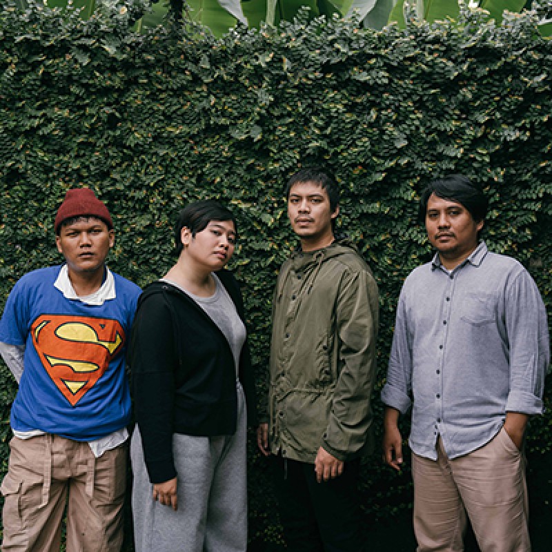#DengerDuluan “Lepas Semua” Single Terbaru Fostan